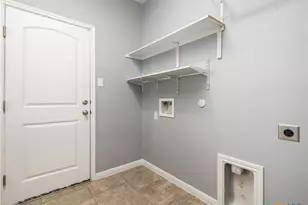 225 Kirkhill St, Hutto, TX 78634 - Photo 24