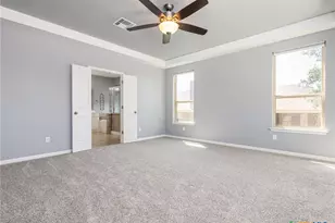225 Kirkhill St, Hutto, TX 78634 - Photo 18