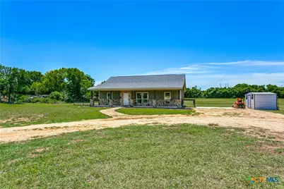 768 Burges Street, Seguin, TX 78155 - Photo 6