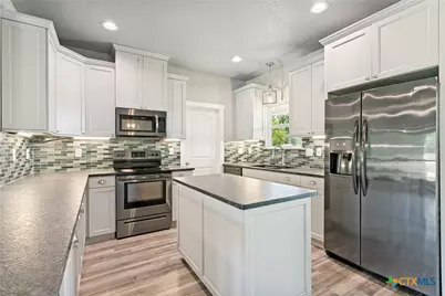 768 Burges Street, Seguin, TX 78155 - Photo 16
