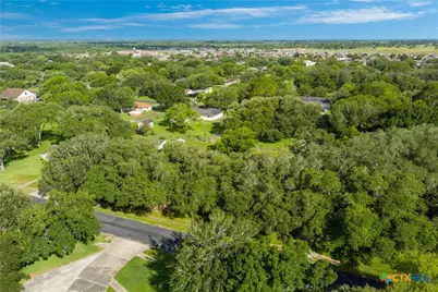 404 Blyth Road, Victoria, TX 77904 - Photo 10