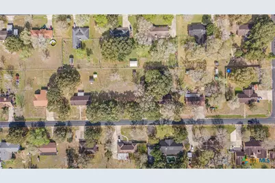 404 Blyth Road, Victoria, TX 77904 - Photo 6