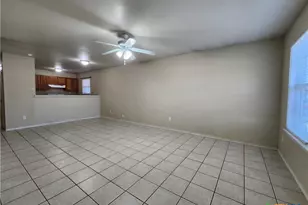 1146 Misty Acres Dr, New Braunfels, TX 78130 - Photo 4