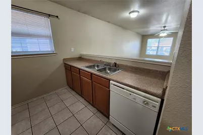 1146 Misty Acres Drive, New Braunfels, TX 78130 - Photo 6