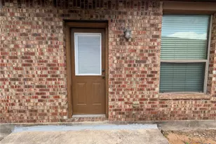 298 Rosalie Dr, New Braunfels, TX 78130 - Photo 4