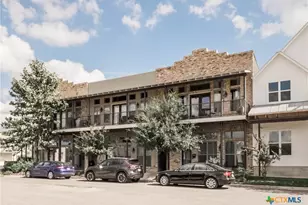 1121 N Academy Ave, New Braunfels, TX 78130 - Photo 1
