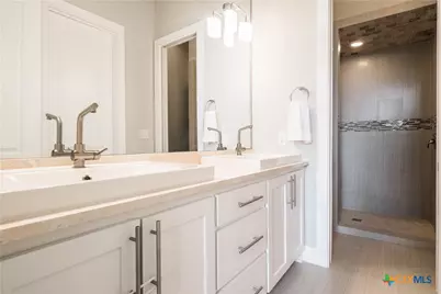 1121 N Academy Avenue #B, New Braunfels, TX 78130 - Photo 10