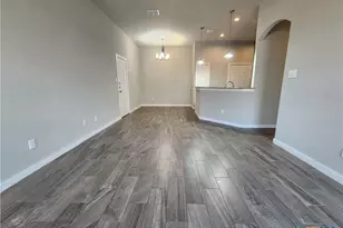 530 Creekside Frst, New Braunfels, TX 78130 - Photo 4