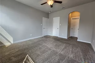 530 Creekside Frst, New Braunfels, TX 78130 - Photo 14