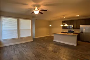 711 Gristmill Dr, New Braunfels, TX 78130 - Photo 2