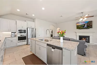 1154 Thicket Lane, New Braunfels, TX 78132 - Photo 6