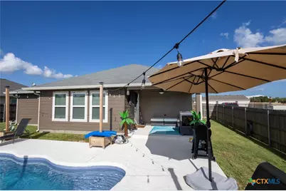 202 Quarry Lane, Cuero, TX 77954 - Photo 4