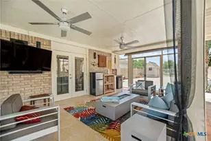 117 E Harbor Dr, Port Lavaca, TX 77979 - Photo 12
