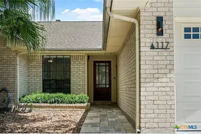 117 E Harbor Drive, Port Lavaca, TX 77979 - Photo 4