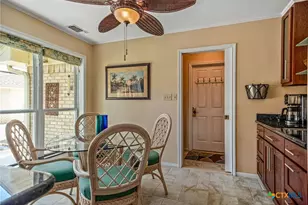117 E Harbor Dr, Port Lavaca, TX 77979 - Photo 22