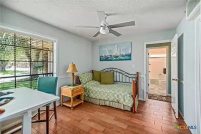 117 E Harbor Drive, Port Lavaca, TX 77979 - Photo 30