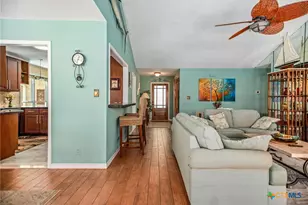 117 E Harbor Dr, Port Lavaca, TX 77979 - Photo 16