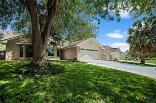 117 E Harbor Dr, Port Lavaca, TX 77979 - Photo 4