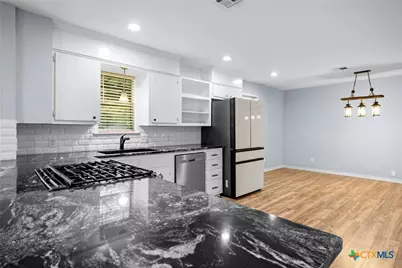 575 W 4th Street, Crawford, TX 76638 - Photo 8