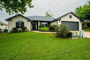 408 Spyglass St, Marble Falls, TX 78654 - Photo 2