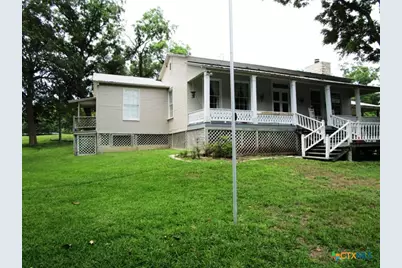 246 E Lincoln Street, New Braunfels, TX 78130 - Photo 2
