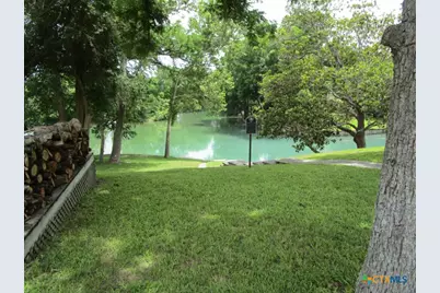 246 E Lincoln Street, New Braunfels, TX 78130 - Photo 4