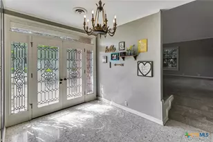 1014 N Hunt St, Cuero, TX 77954 - Photo 6