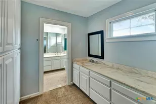 1014 N Hunt St, Cuero, TX 77954 - Photo 32