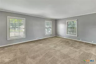 1014 N Hunt St, Cuero, TX 77954 - Photo 24
