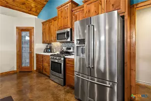 381 Schneider Rd, Seguin, TX 78155 - Photo 12