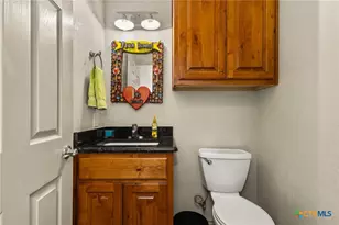 381 Schneider Rd, Seguin, TX 78155 - Photo 20
