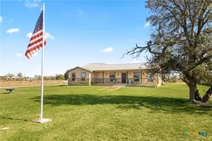 381 Schneider Rd, Seguin, TX 78155 - Photo 2