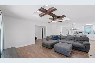 6715 Queens Crown East Street, San Antonio, TX 78233 - Photo 10