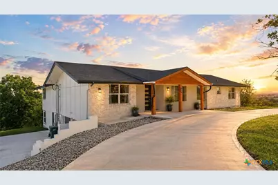 6715 E Queens Crown Street, San Antonio, TX 78233 - Photo 1