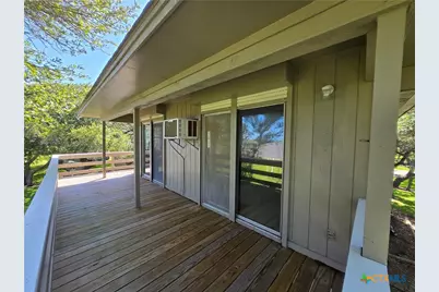 2182 W Bayshore Drive, Palacios, TX 77465 - Photo 6