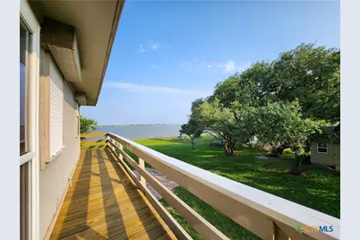 2182 W Bayshore Drive, Palacios, TX 77465 - Photo 8