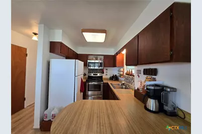 2182 W Bayshore Drive, Palacios, TX 77465 - Photo 18