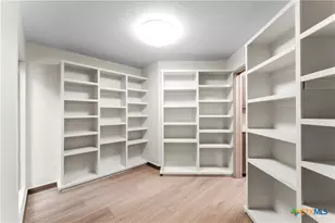 3001 White Oak Dr, Temple, TX 76502 - Photo 10