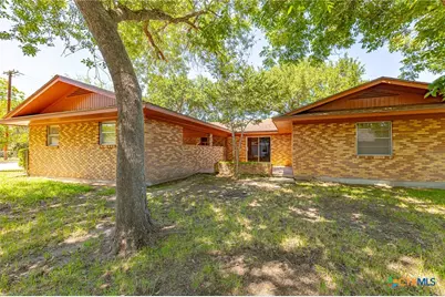 1220 N Avenue I, Shiner, TX 77984 - Photo 26