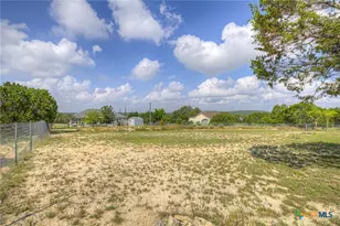1720 Rocky Ridge Loop, Canyon Lake, TX 78133 - Photo 38