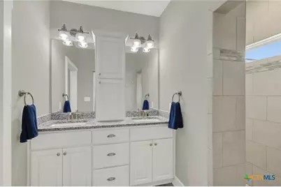 1720 Rocky Ridge Loop, Canyon Lake, TX 78133 - Photo 20