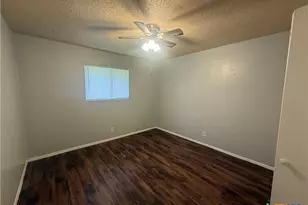 106 Cockerham St, Kyle, TX 78640 - Photo 8