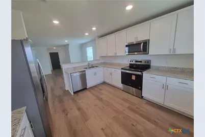 942 Bluegrass Point, New Braunfels, TX 78130 - Photo 12