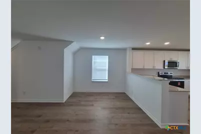 942 Bluegrass Point, New Braunfels, TX 78130 - Photo 6