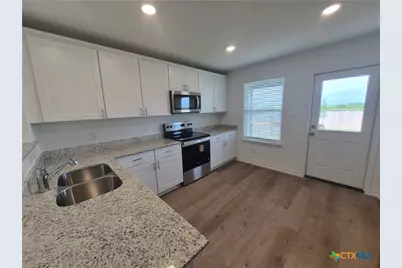 942 Bluegrass Point, New Braunfels, TX 78130 - Photo 10