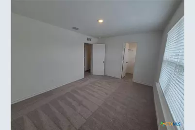 942 Bluegrass Point, New Braunfels, TX 78130 - Photo 28