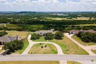 336 Skyline Dr, Copperas Cove, TX 76522 - Photo 2