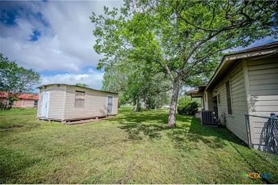 304 Turner Street, Yoakum, TX 77995 - Photo 34
