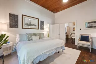 1017 W Hopkins St, San Marcos, TX 78666 - Photo 20
