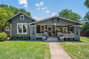1017 W Hopkins St, San Marcos, TX 78666 - Photo 2